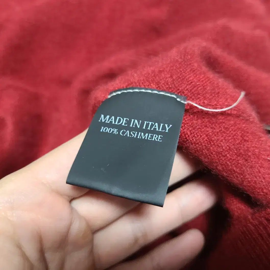 イタリア