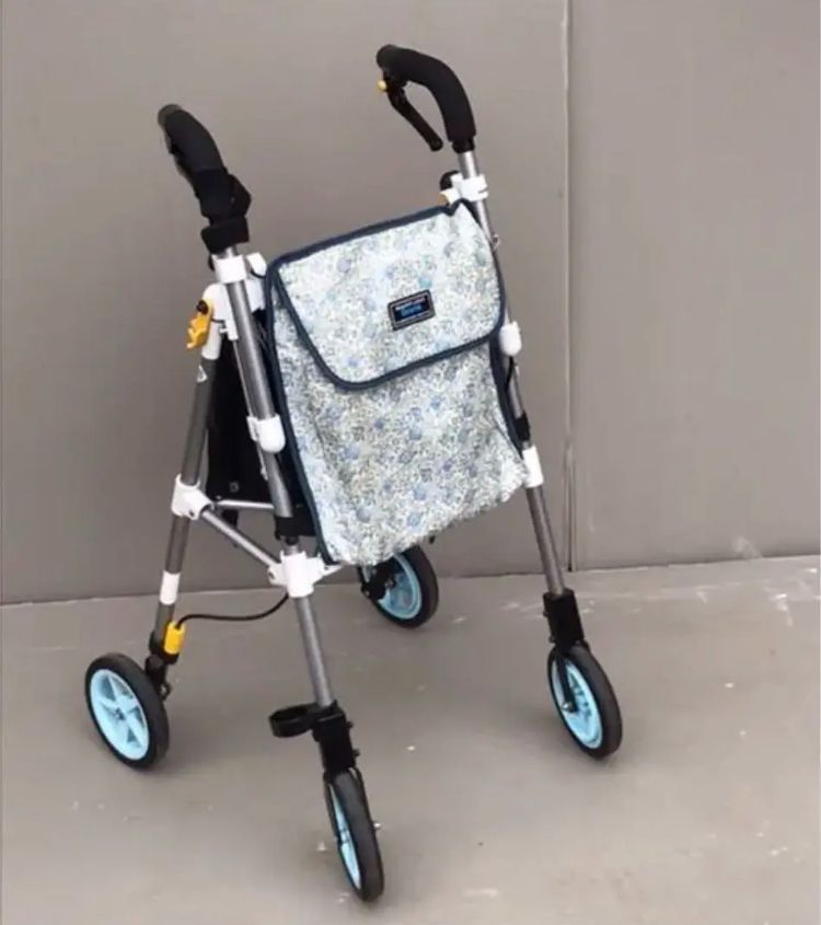 シルバーカー ヘルシーワン ライト カラフル 花柄ブルー ウィズワン