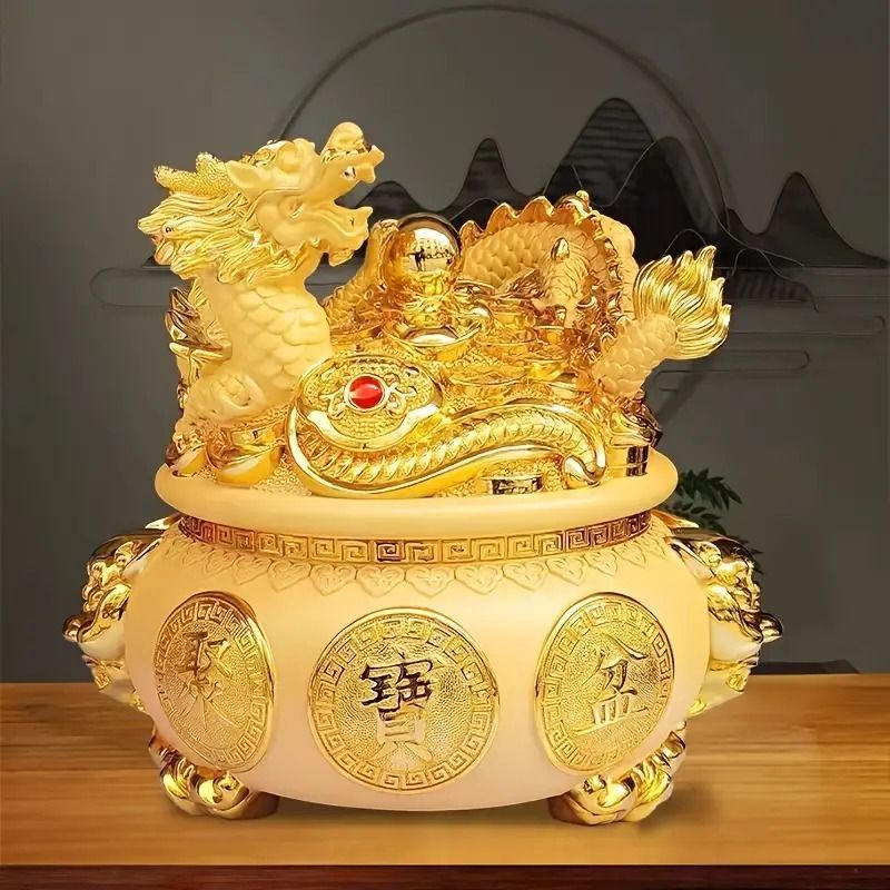 お金の袋を持ったドラゴン (Dragon with money bag 置物 Green Dragon on Gold Coins. Money Dragon Bringing Good Luck and