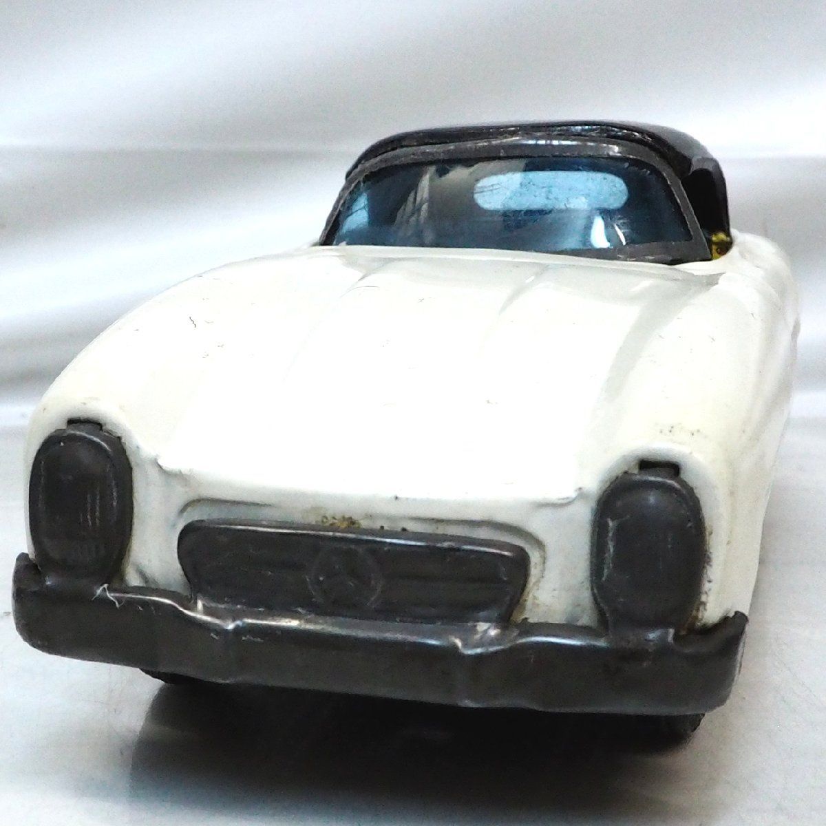 Asahi【Mecedes Benz 300SL ROADSTER メルセデスベンツ ロードスター白】ブリキtin toy carミニチュア自動車ATC 旭玩具 アサヒ【箱無】0336