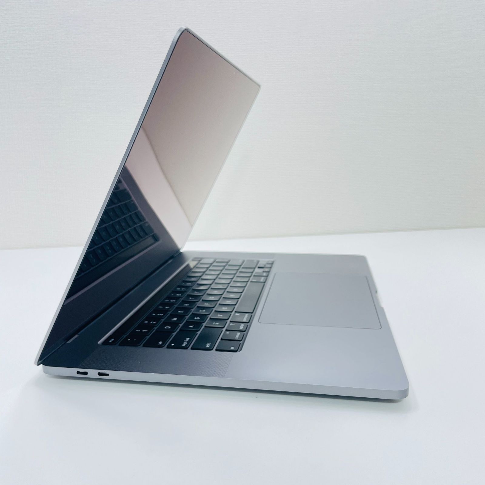 Macbook Pro 2019 16型 3K Intel Core i7/Ram 32GB/SSD 1TB/ AMD