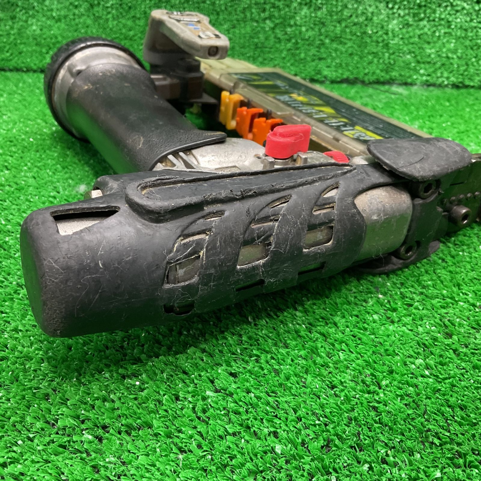 Hitachi 日立工機 55㎜フィニッシュネイラ NT55M (D5599akxY)