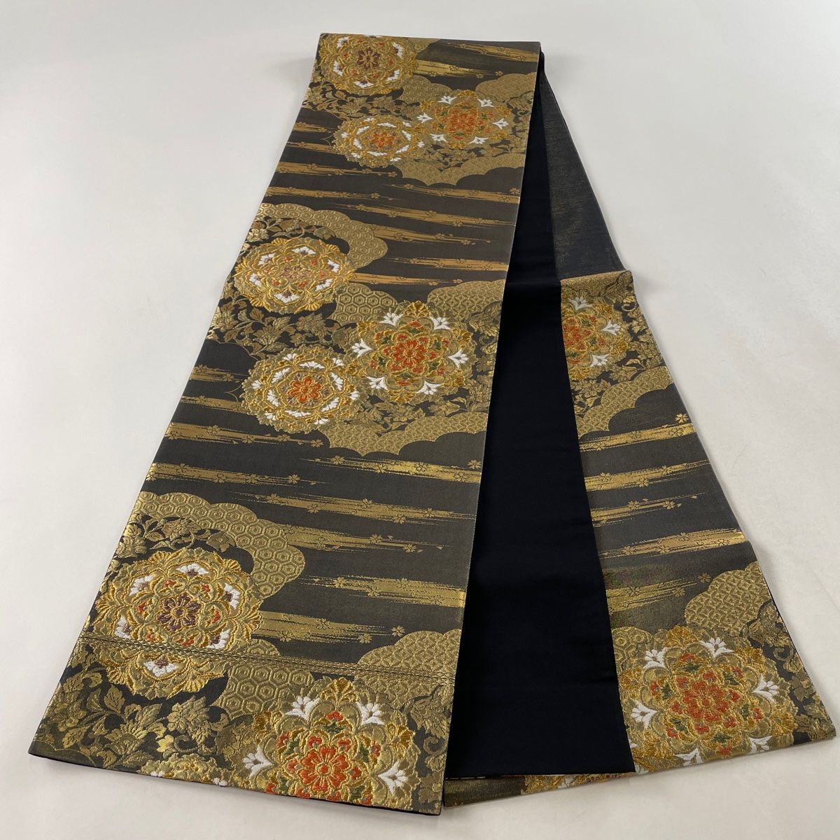 袋帯 美品 秀品 華文 花唐草 箔 金糸 黒 六通 正絹 【中古】