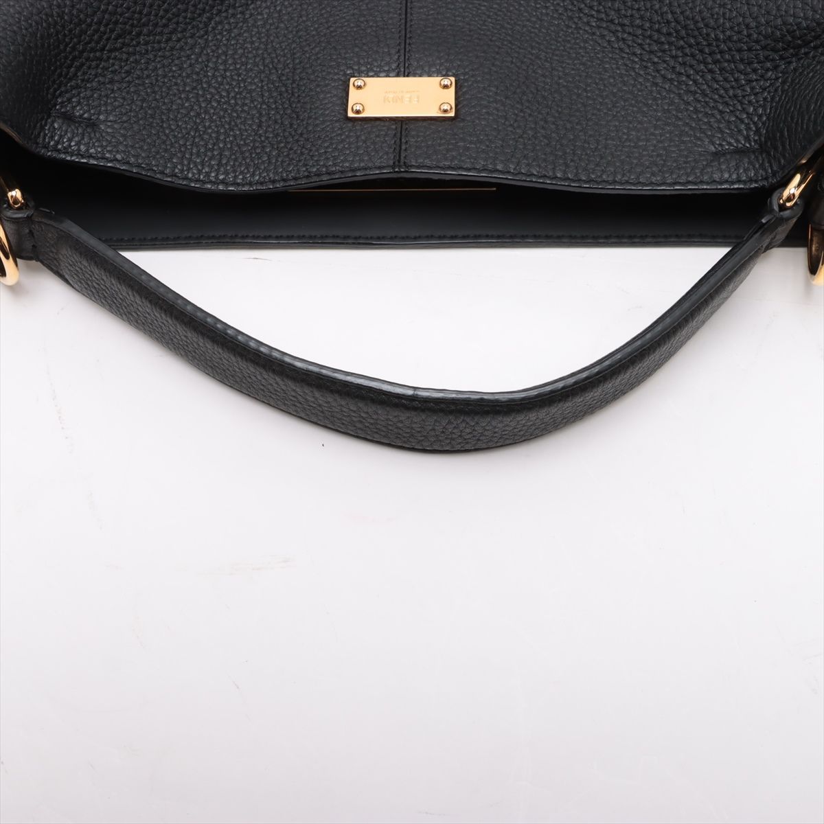 新品同様 FENDI ハンドバッグ X-LITE セレリア 2way イエロー 新品同様 FENDI ハンドバッグ X-LITE セレリア 2way イエロー FENDI