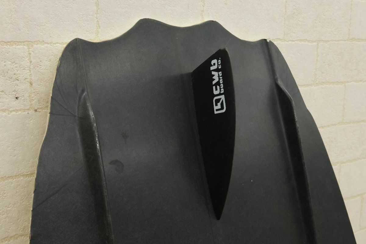 送料無料】CWB SOL 135cm ウェイクボード フィン付き マリンスポーツ