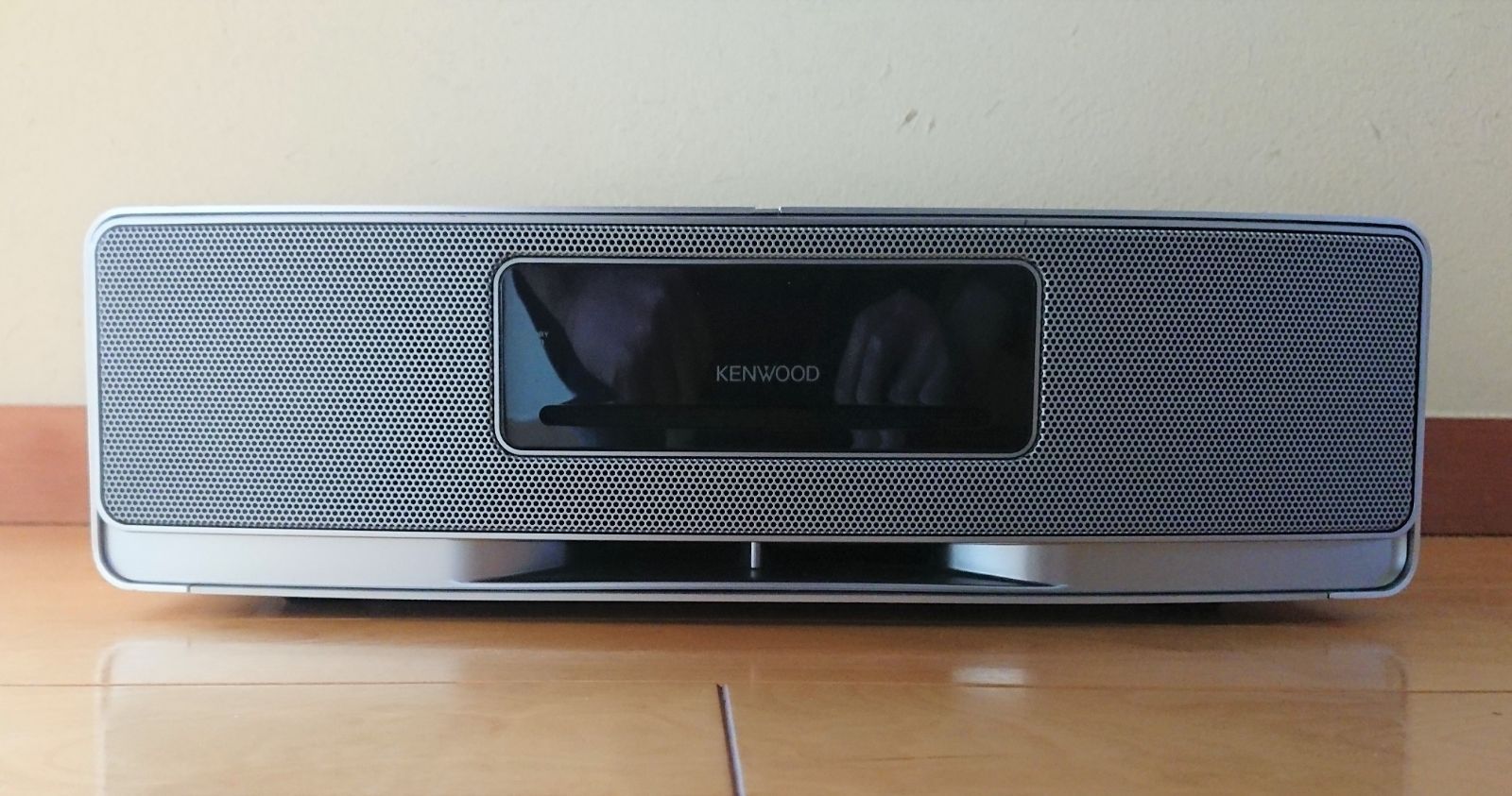 大処分特価!!】KENWOOD U-K575-S コンパクトHi-Fiシステム Bluetooth