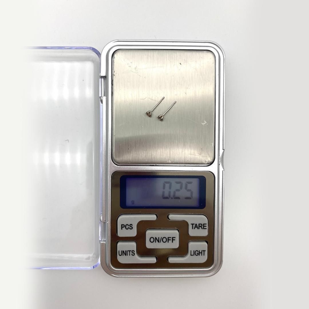 ダイヤモンドピアス