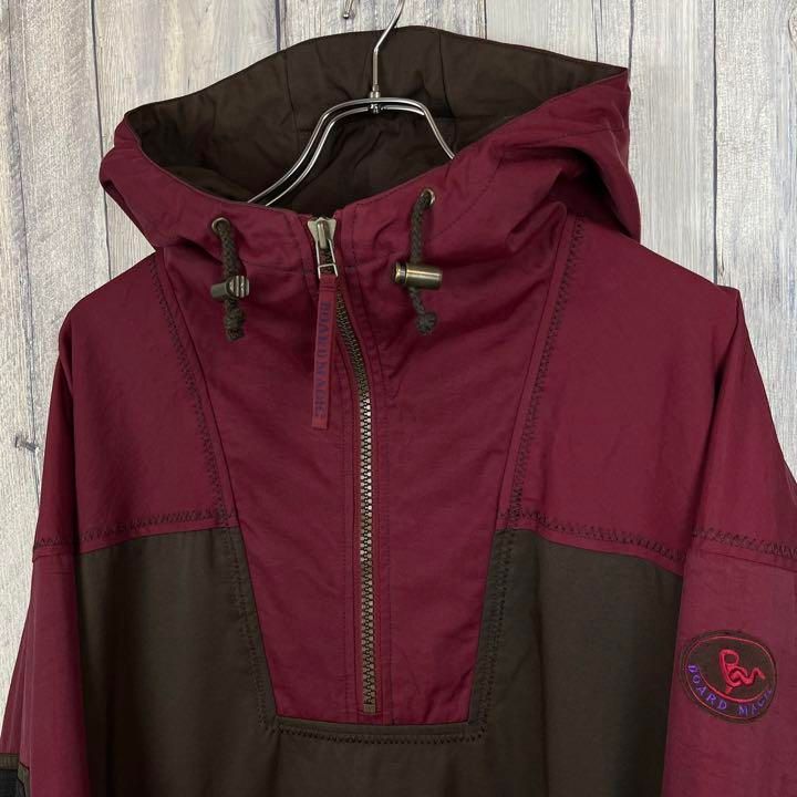 マウンテンパーカー