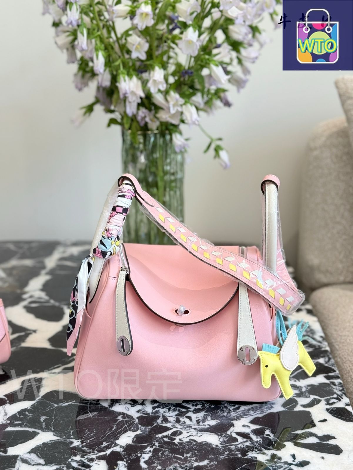 今日特価】Herm?s Lindy 26 エルメス リンディ 26 シルバー