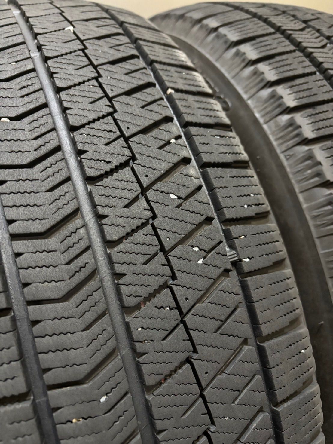 ☆215/60R17 BRIDGESTONE/VRX2 21年製 スタッドレス 4本 ☆215/60R17 BRIDGESTONE/VRX2 21年製 スタッドレス 4本