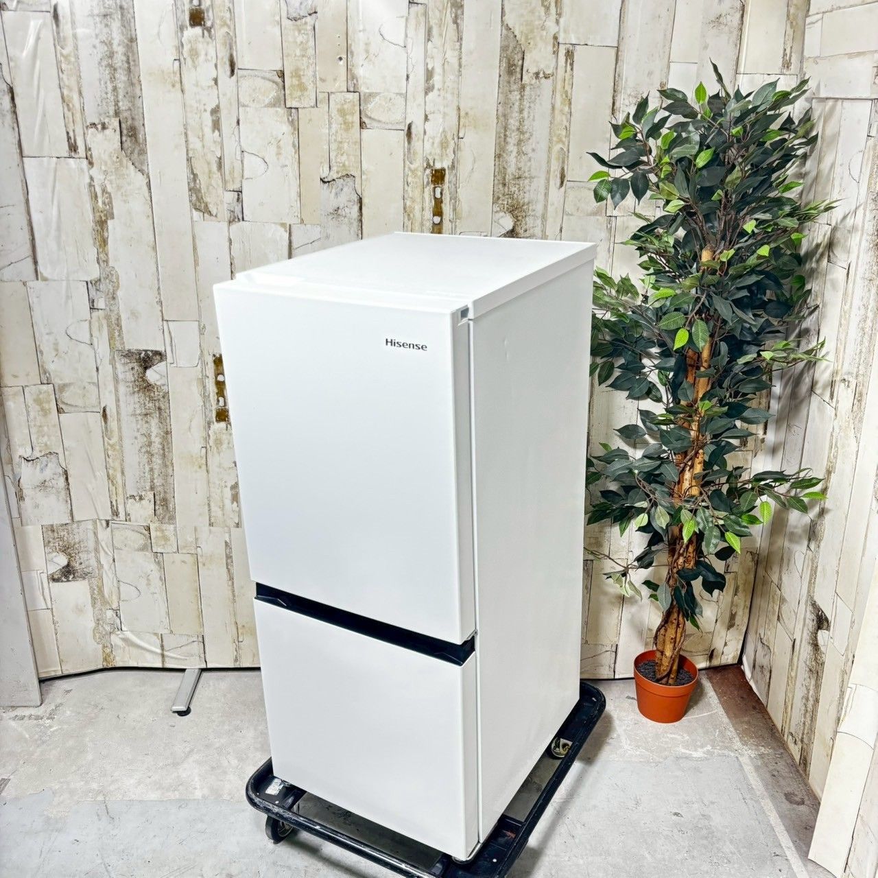 2022年製！Hisense 2ドア冷蔵庫 135L HR-D1304ホワイト ハイセンス 冷蔵庫 HR-D1304 135L 2022年製 #715010