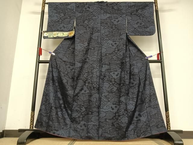 平和屋着物 本場結城紬 重要無形文化財 雲重ね草花文 証紙付き 正絹 AABB0326zg