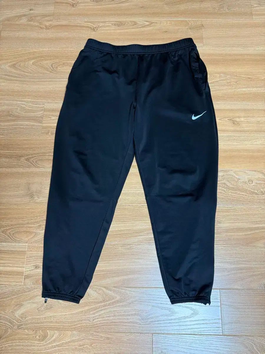 ナイキ ドライフィット ランニングパンツ XL