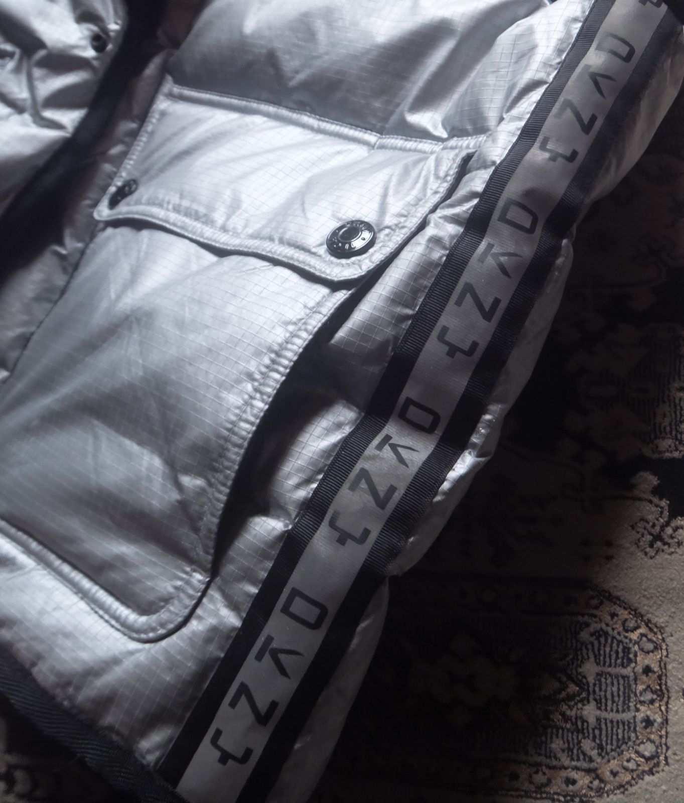 DKNY ダウンベスト 90s Down Vest Mサイズ DKNY - 90s DKNY サイドライン ダウン ベスト シルバーの通販 by