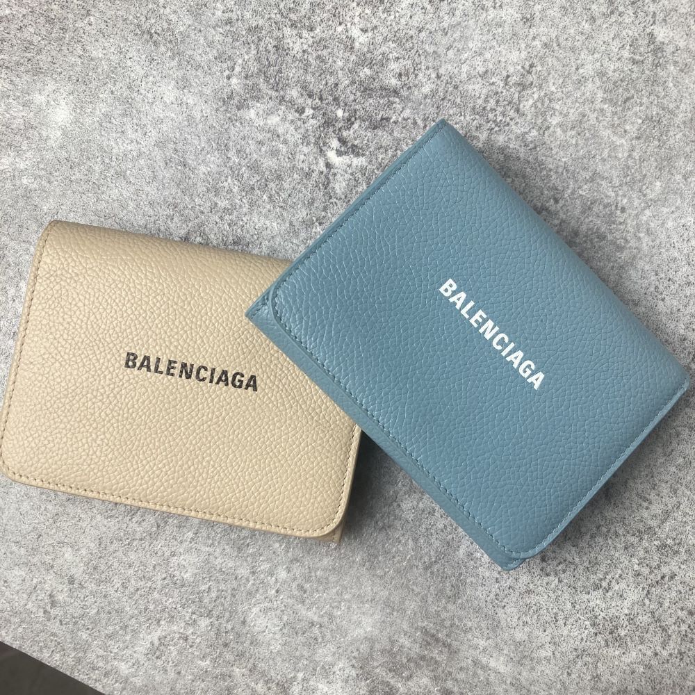 バレンシアガ 財布 3つ折り財布 小銭入れ付き BALENCIAGA CASH TRIF  
