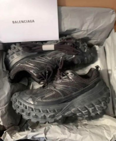 BALENCIAGA DIFENDER 43バレンシアガ ディフェンダー - メルカリ