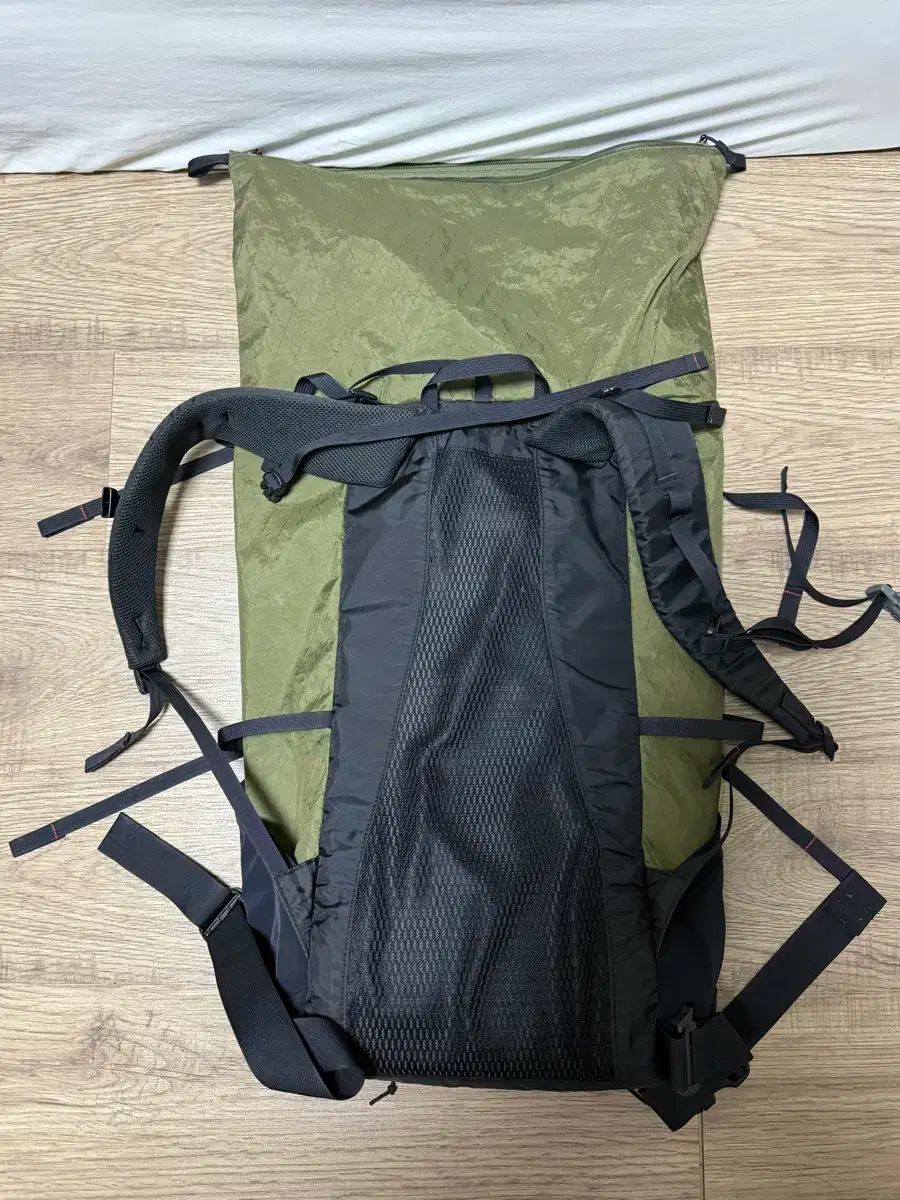 ヤマトトミチ スリー メッシュ カーキ L バックパック