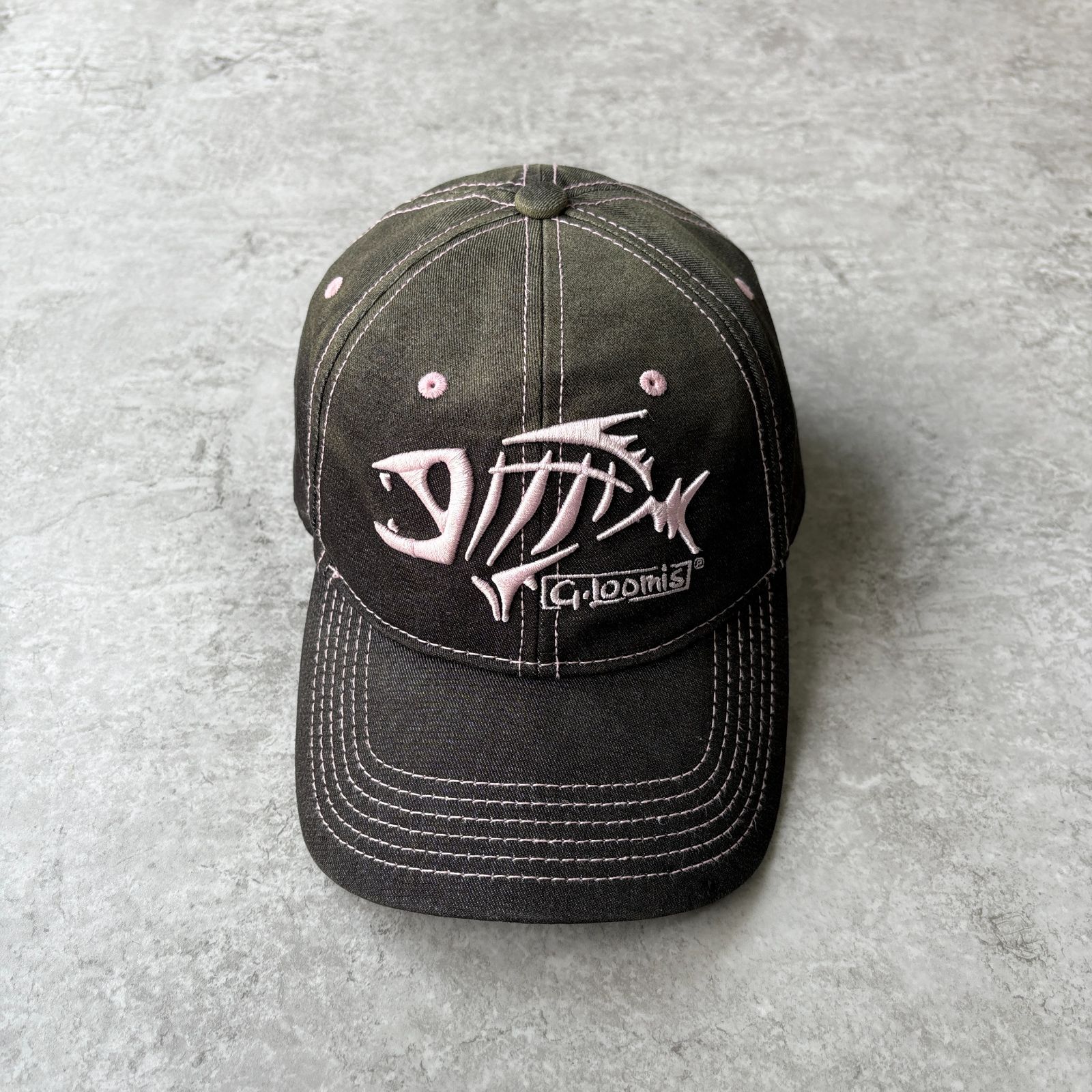 G。LoomisフライロッドパッチロゴTrucker釣りキャップ G. Loomis Tonal Cap Mens Hats Fishing Gear, Grey : Amazon.ca