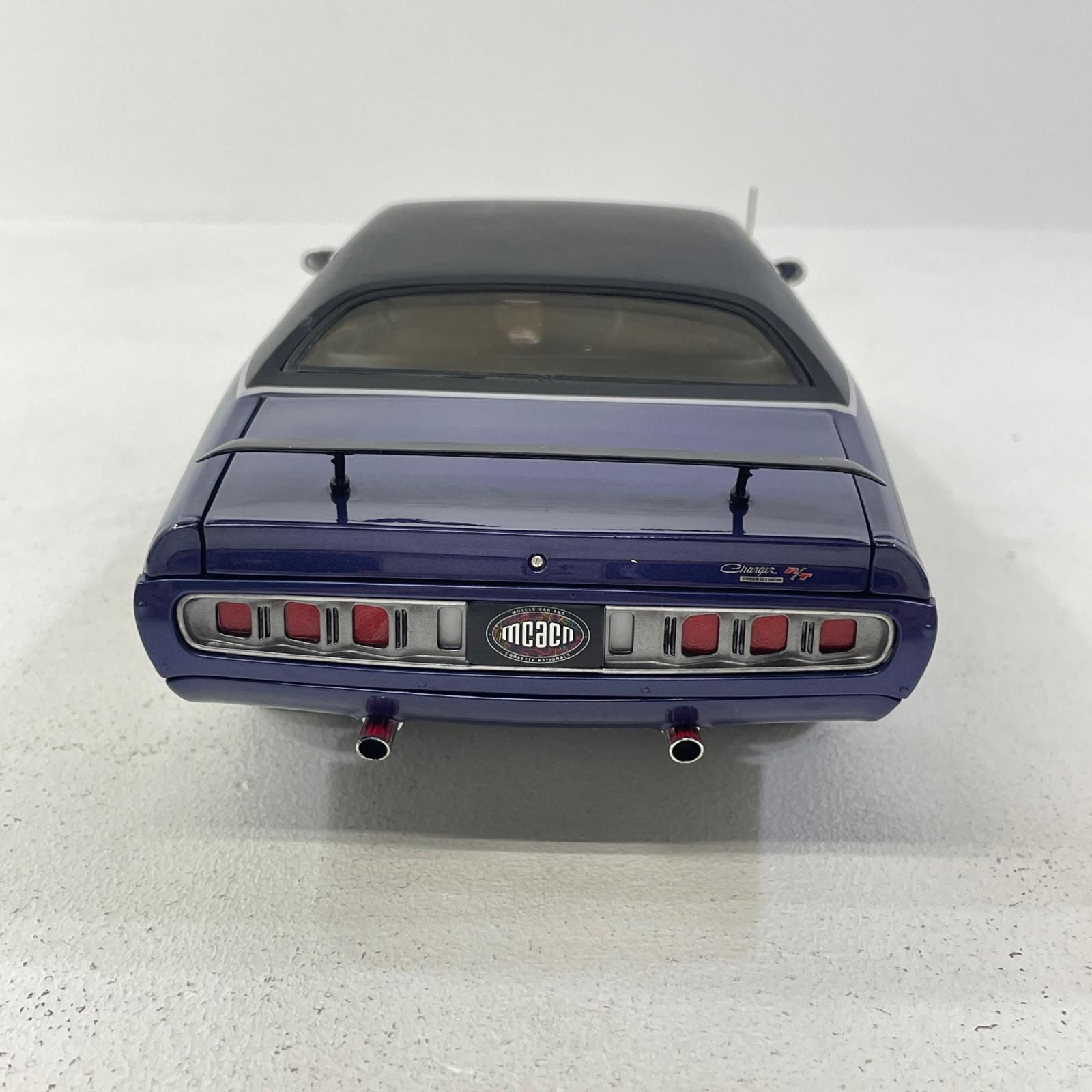 ミニカー　1/18 1971 ダッジ チャージャー R/T FC7(プラムクレージー) [AMM1330] アメリカンマッスル 1/18 1971 ダッジ チャージャー R/T FC7