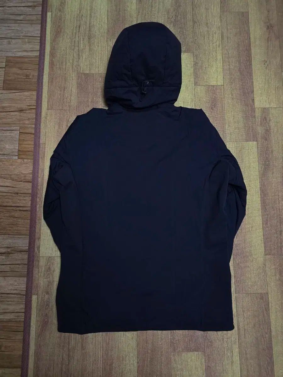 ARC TERYX アークテリクス Atom アトム LT フーディー パーカー 24K ブラック