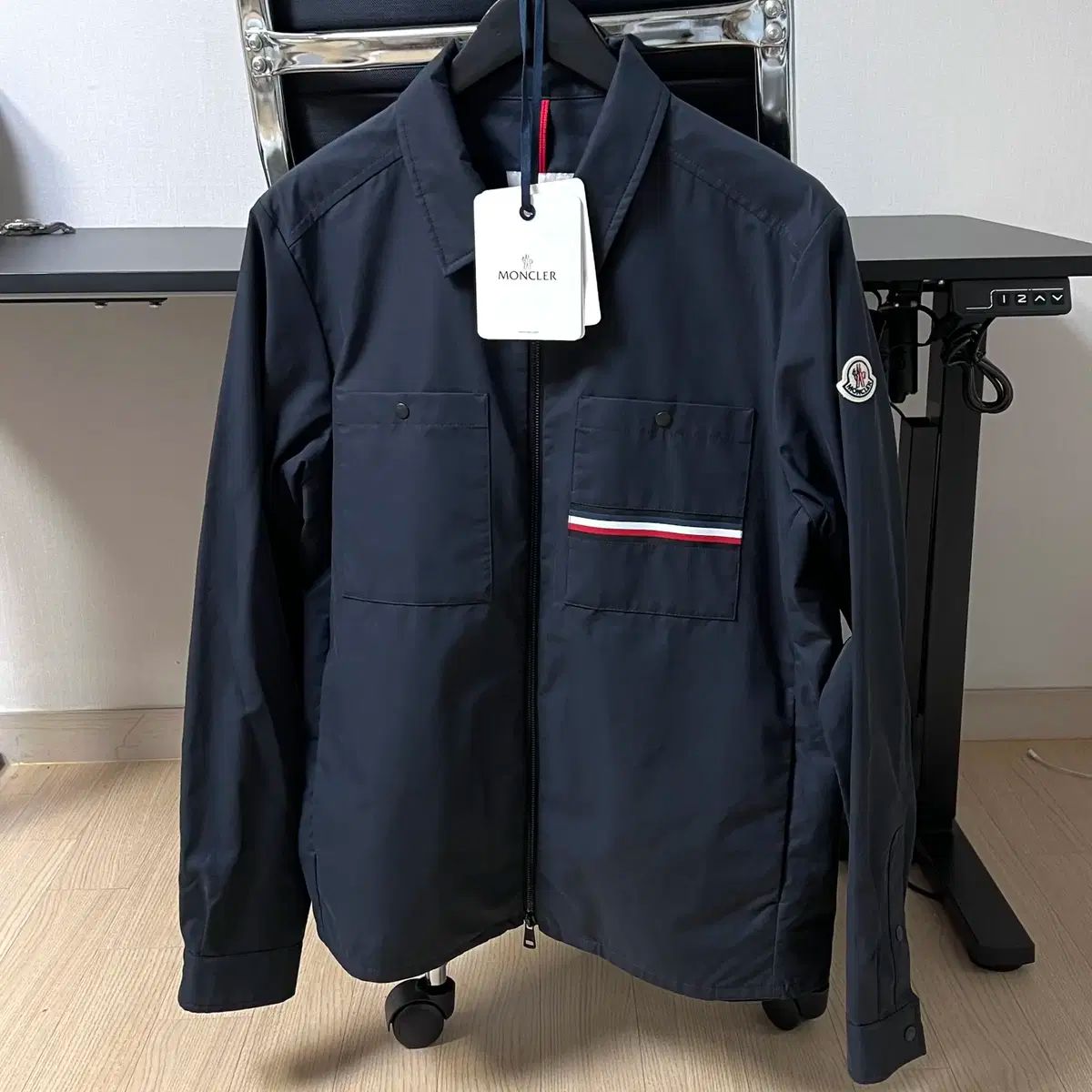 MONCLER ネイビー ジップアップ 美品 3 サイズ MONCLER(モンクレール) アカヒト ジップアップ