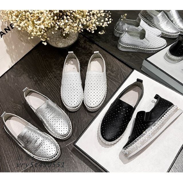 スリッポン レディース スニーカー フラットビジュー おしゃれ 大人可愛い 通気穴 夏 きれいめ 歩きやすい 黒 白 カジュアル 楽ちん 春  vry5t490551