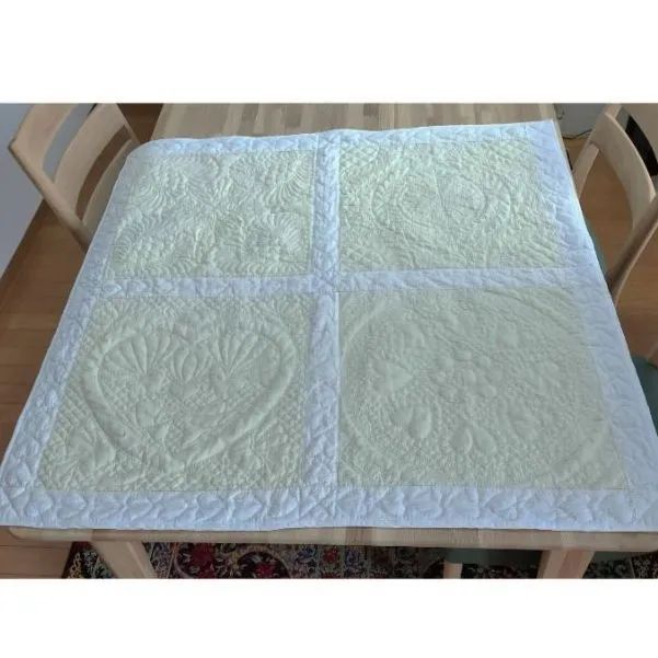 ☆ホワイトキルトタペストリー・カバー(約90cm×91cm) - メルカリ