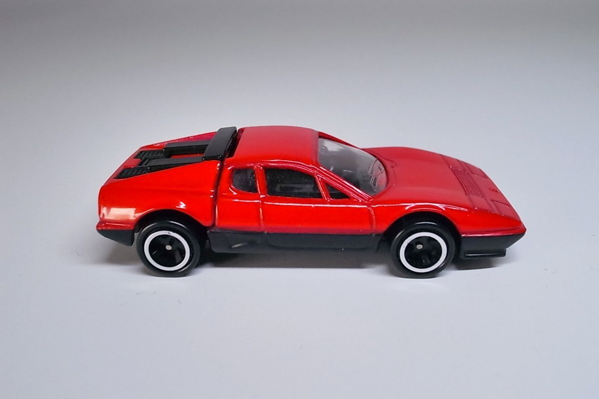  赤＆黒 トミカ フェラーリ 512 BB ワイドタイヤ tomica Ferrari トミカ ミニカー