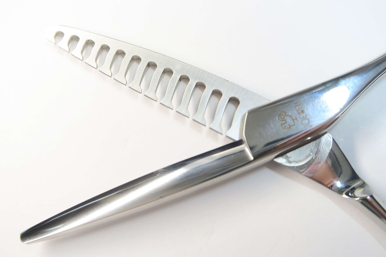 セニング 美容師