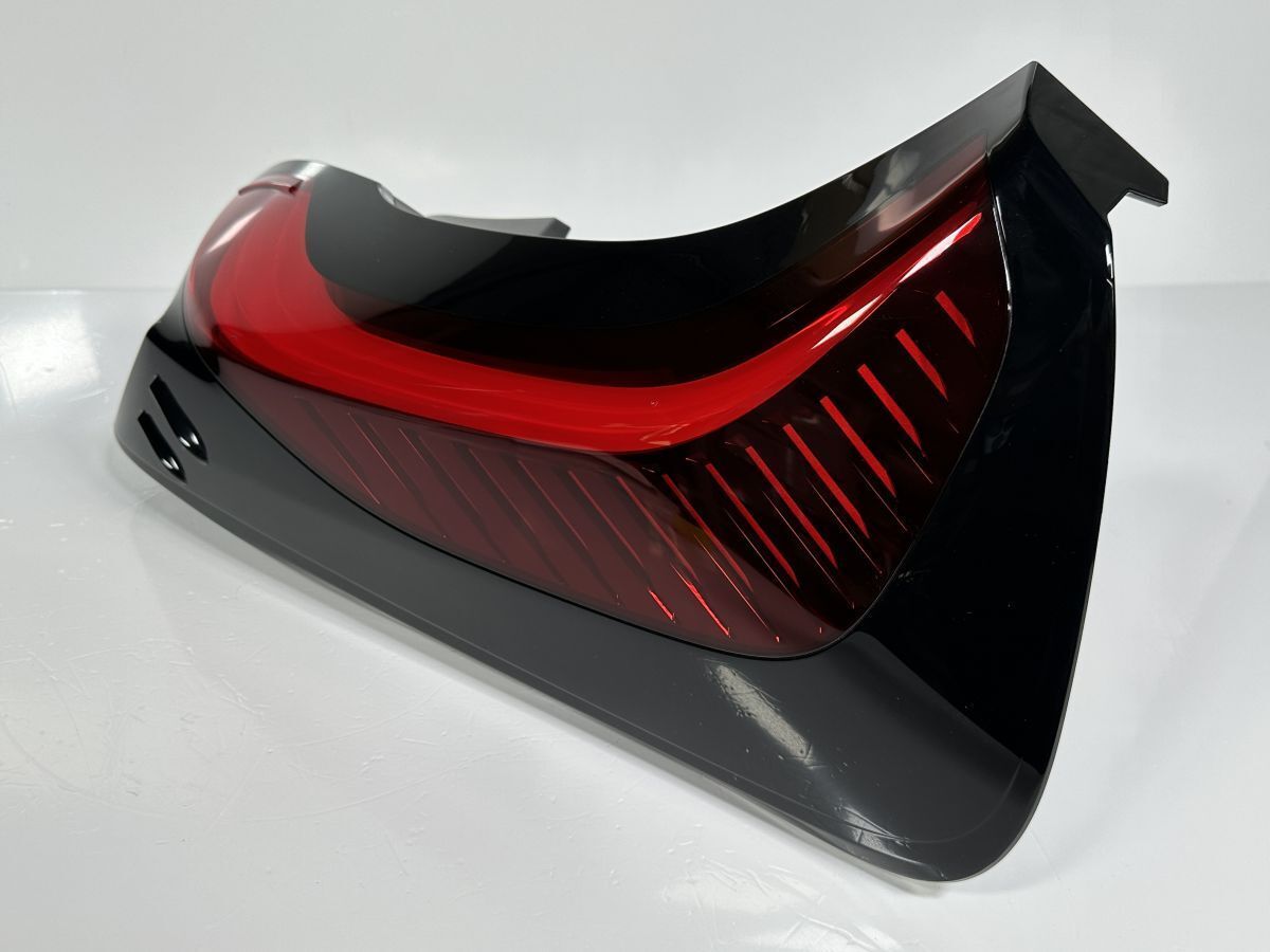 破損キズなし 低走行 アクア MXPK11 MXPK16 純正 右テールランプ テールライト RH 81551-52F40 52-338 打刻S 管理29448