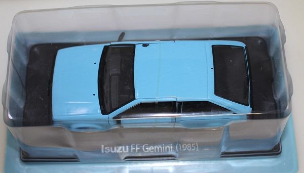 USED 未開封 1/24 国産名車コレクション いすゞ FF ジェミニ