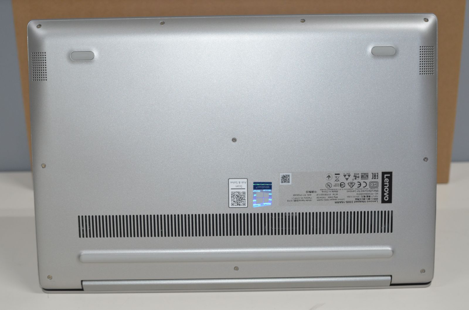 中古良品ノートパソコン LENOVO ideapad 330S-15ARR AMD Ryzen 7-2700U