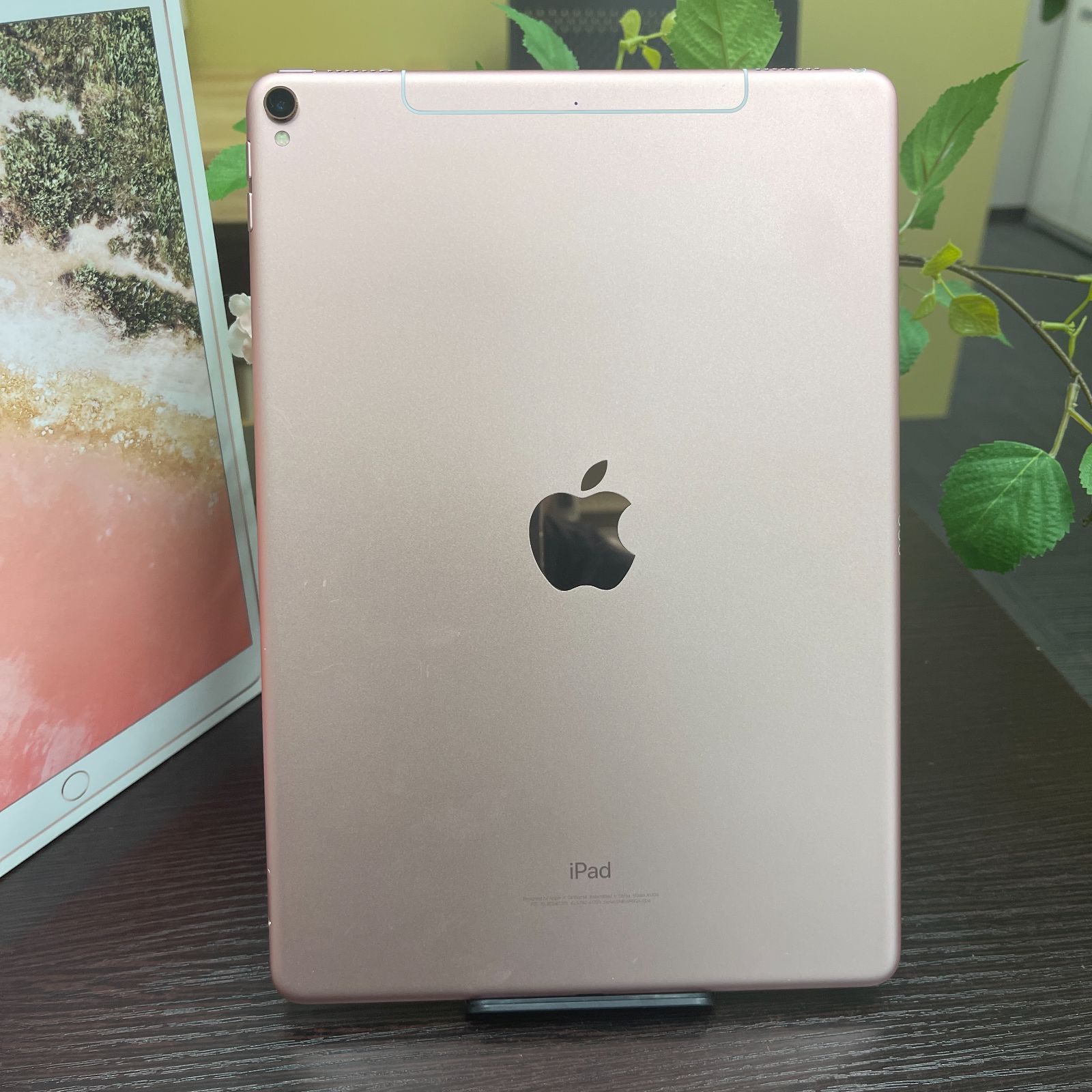 【美品】iPad Pro 10.5 Wi-Fi+セルラー64G SIMフリー Apple iPad Pro 10.5インチ Wi-Fi+Cellular 64GB 価格比較