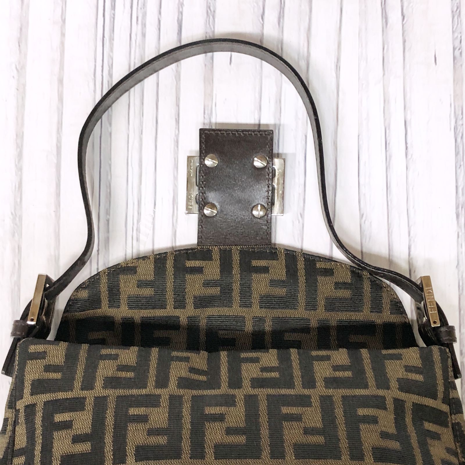 FENDIポーチ ズッカ柄 ゴールド金具 キャンバス ブラウン Fendi FF