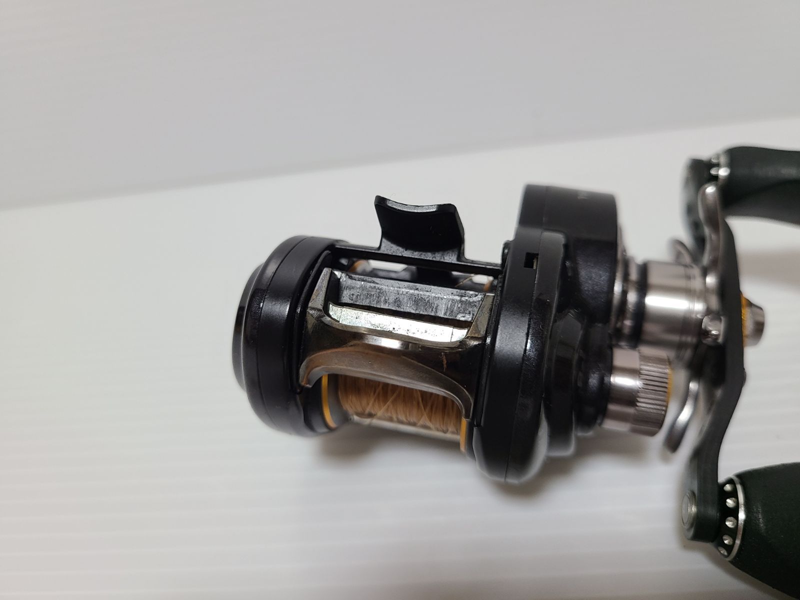 アブガルシアレボ パワークランク6 左巻き アブガルシア レボ アブガルシアレボ パワークランク6 左巻き アブガルシア レボ