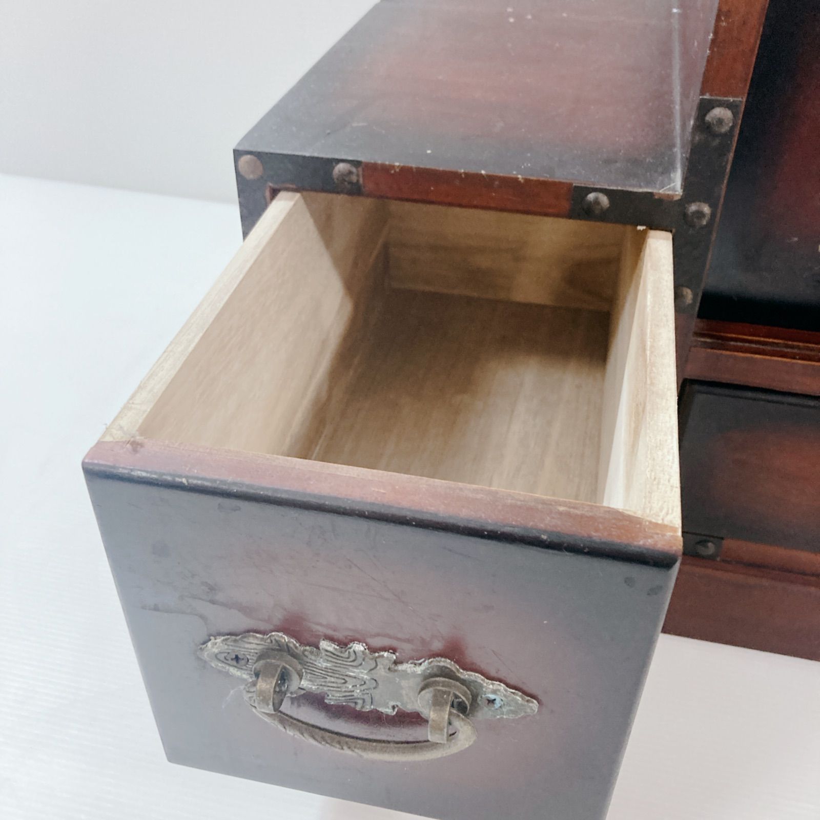 ワードローブ・洋服ダンス（左板右ミラー）高級 洋服だんす 右