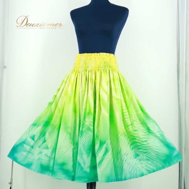 フラダンス 衣装 パウスカート グリーン系 ボゾ BOZO ホヌ柄 グラデーション 黄緑 黄 緑 エメラルドグリーン 手染め ハワイアン アロハ 華やか 鮮やか ハワイアンプリント イエロー系