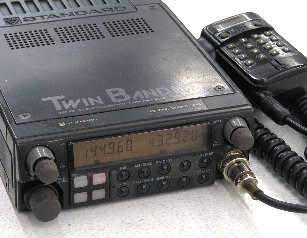 現状品 STANDARD スタンダード TWIN BANDER ツインバンダー C5600 無線機器