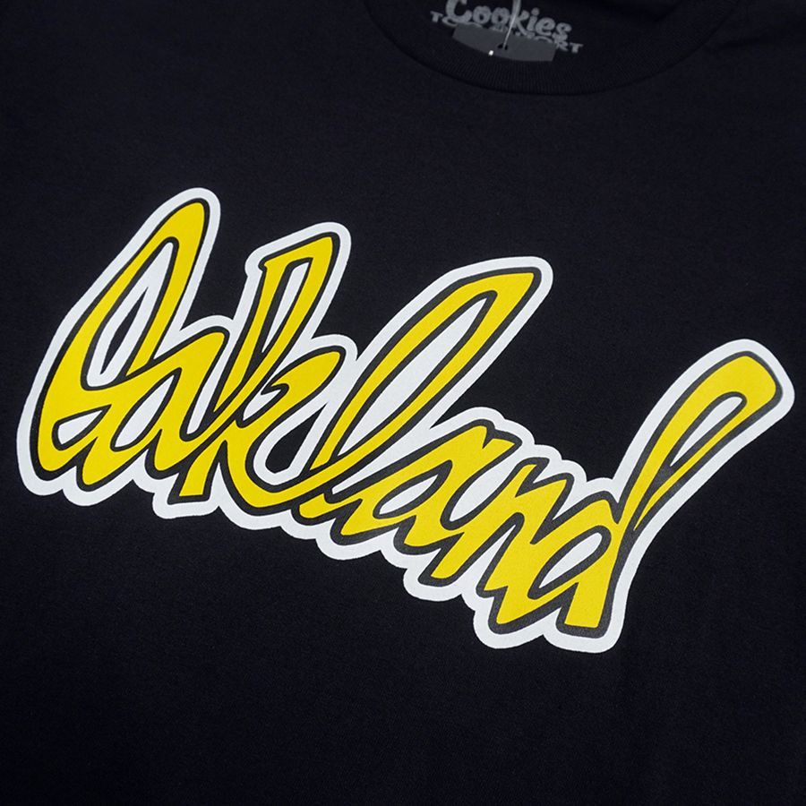 COOKIES × TOO $HORT THE TOWN Tシャツ【BLACK】 (L・XL・2XL)(クッキーズ アパレル 服 通販 メンズ 大きいサイズ TOO SHORT T-SHIRTS TEE T SHIRTS 半袖 ロゴ トゥーショート コラボ)