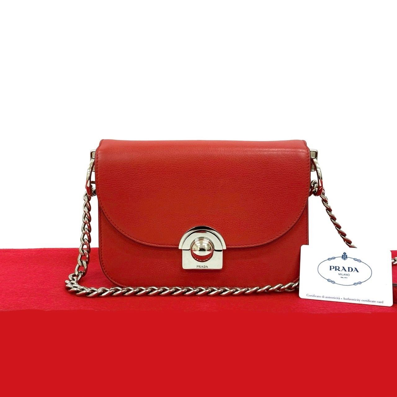 極 美品 希少品 PRADA プラダ ロゴ 金具 レザー 本革 チェーン 