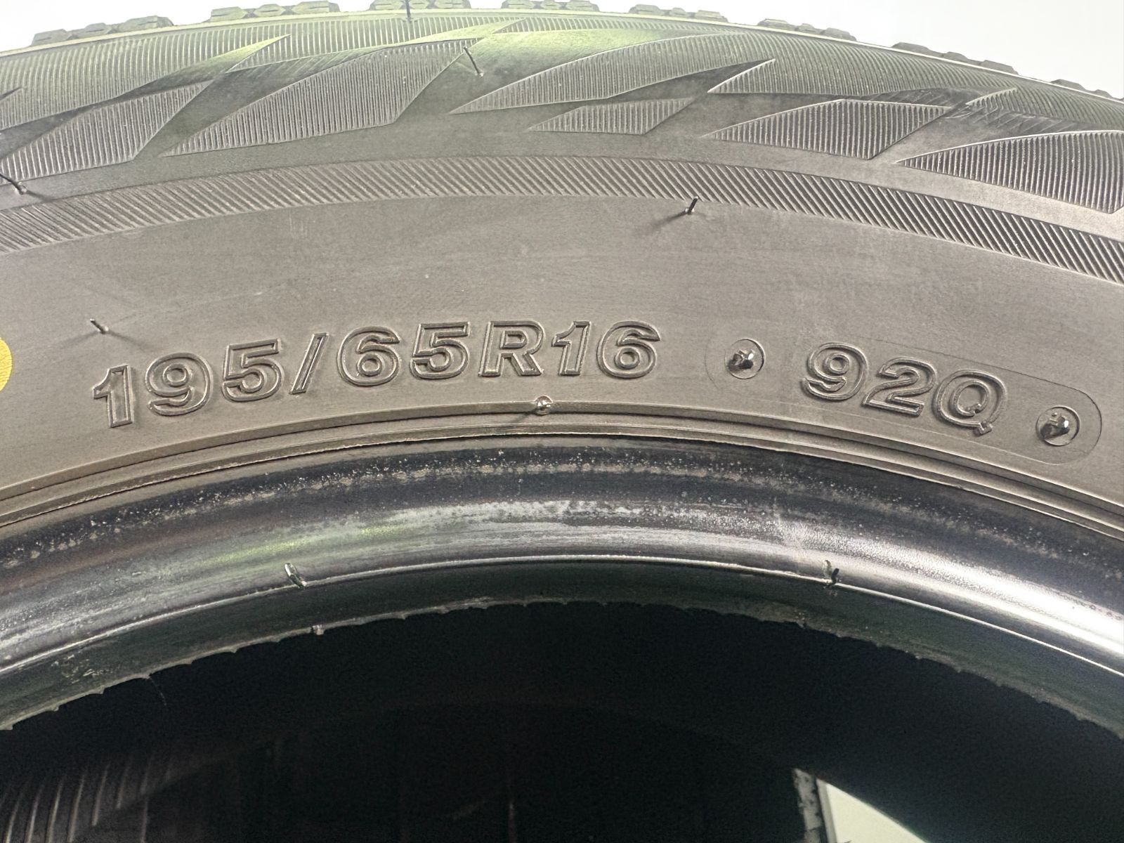 送料無料 195|65R16