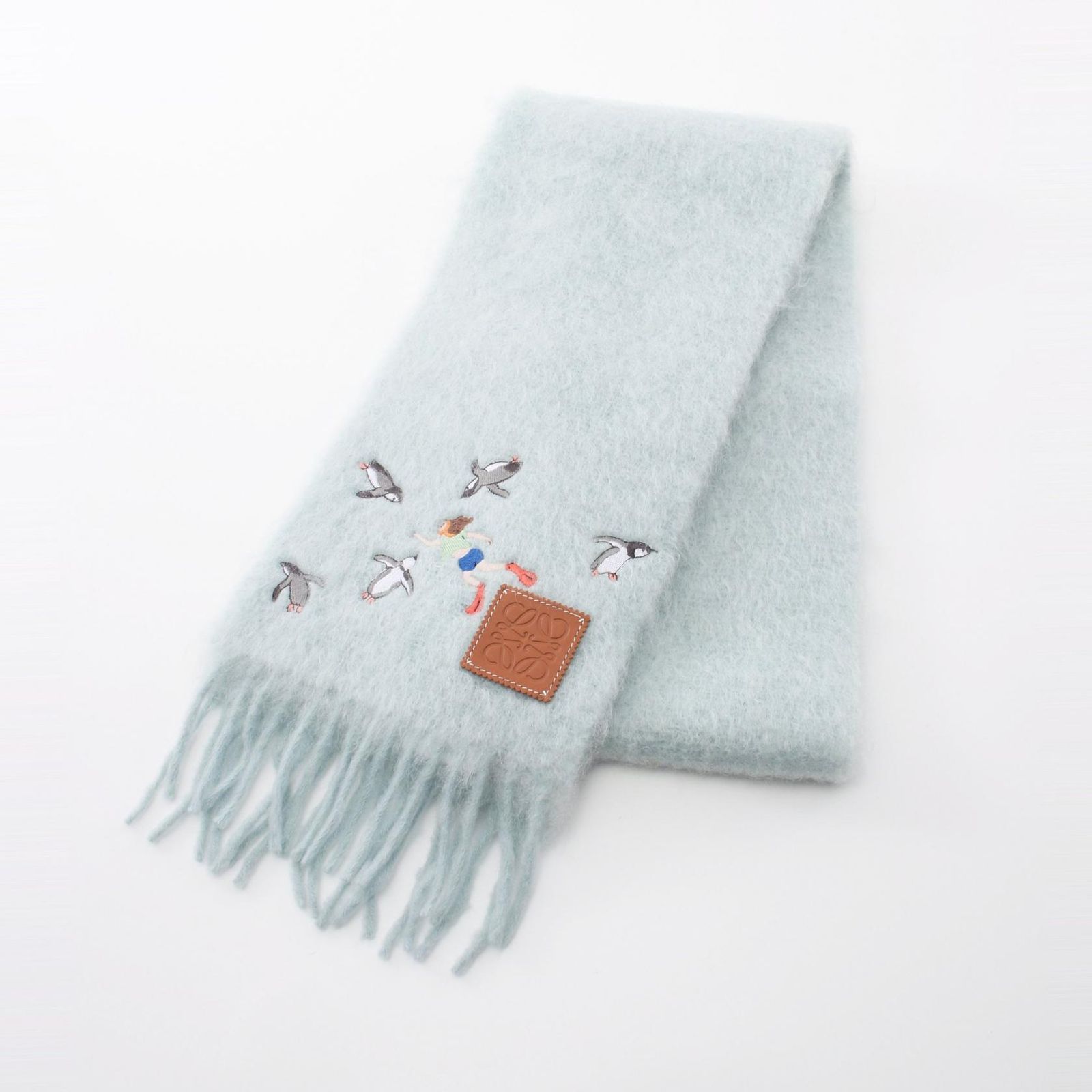 ロエベ LOEWE ライトブルー×マルチ スカーフ ロエベ LOEWE マフラー LOEWE × Suna Fujita ペンギンスカーフ F111257X46 ライトブルー マルチカラー ウール  LOEWE x Suna Fujita ペンギンスカーフ レディース Used A