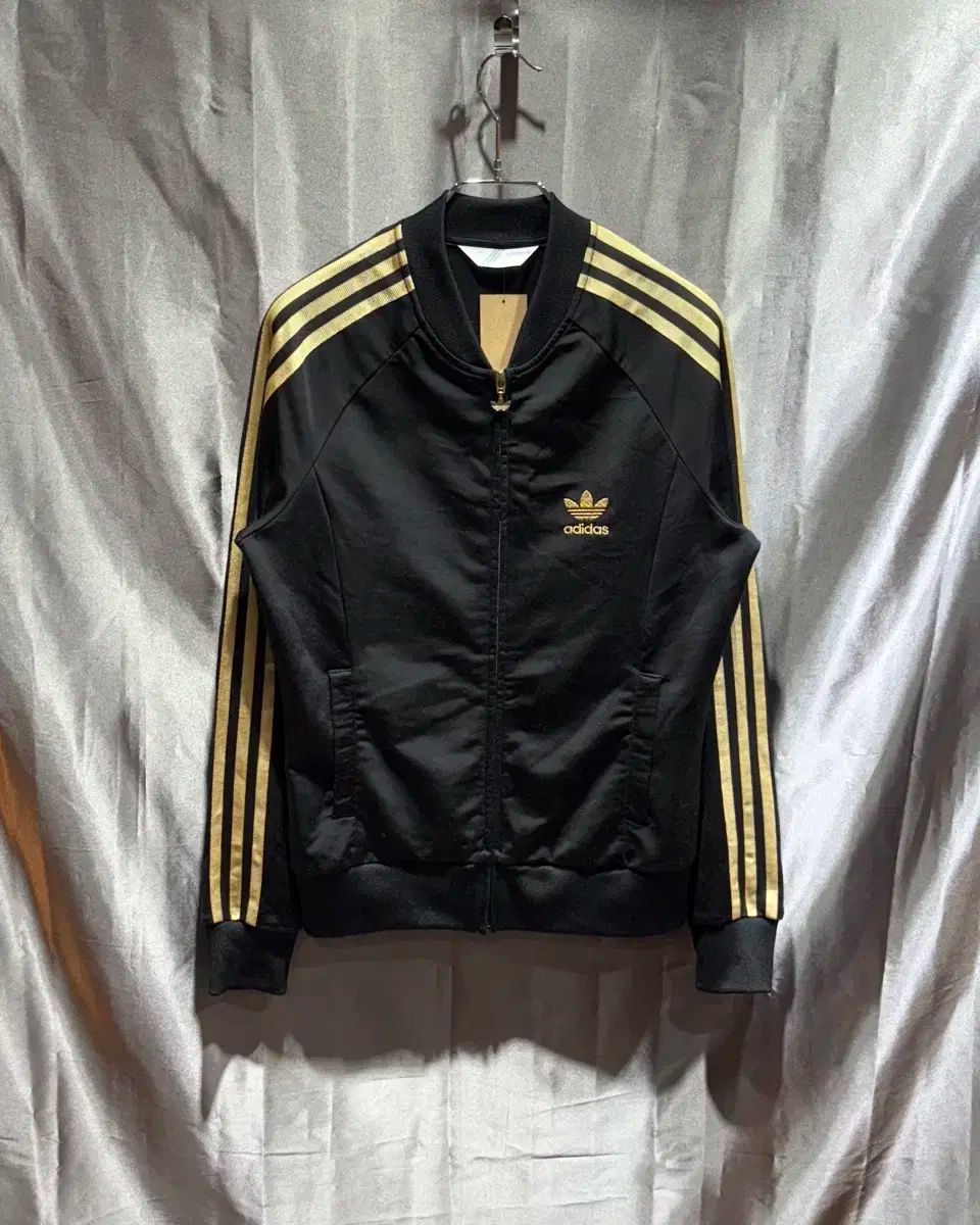 ヘアスタイル M アディダス ファイヤーバード ビックロゴ ブラックゴールド ジャージ