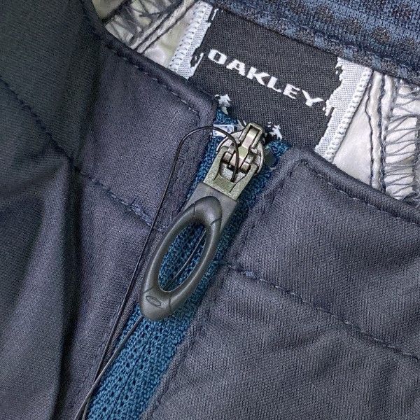 OAKLEY オークリー 411924JP 長袖ジャケット スカル刺繍 総柄