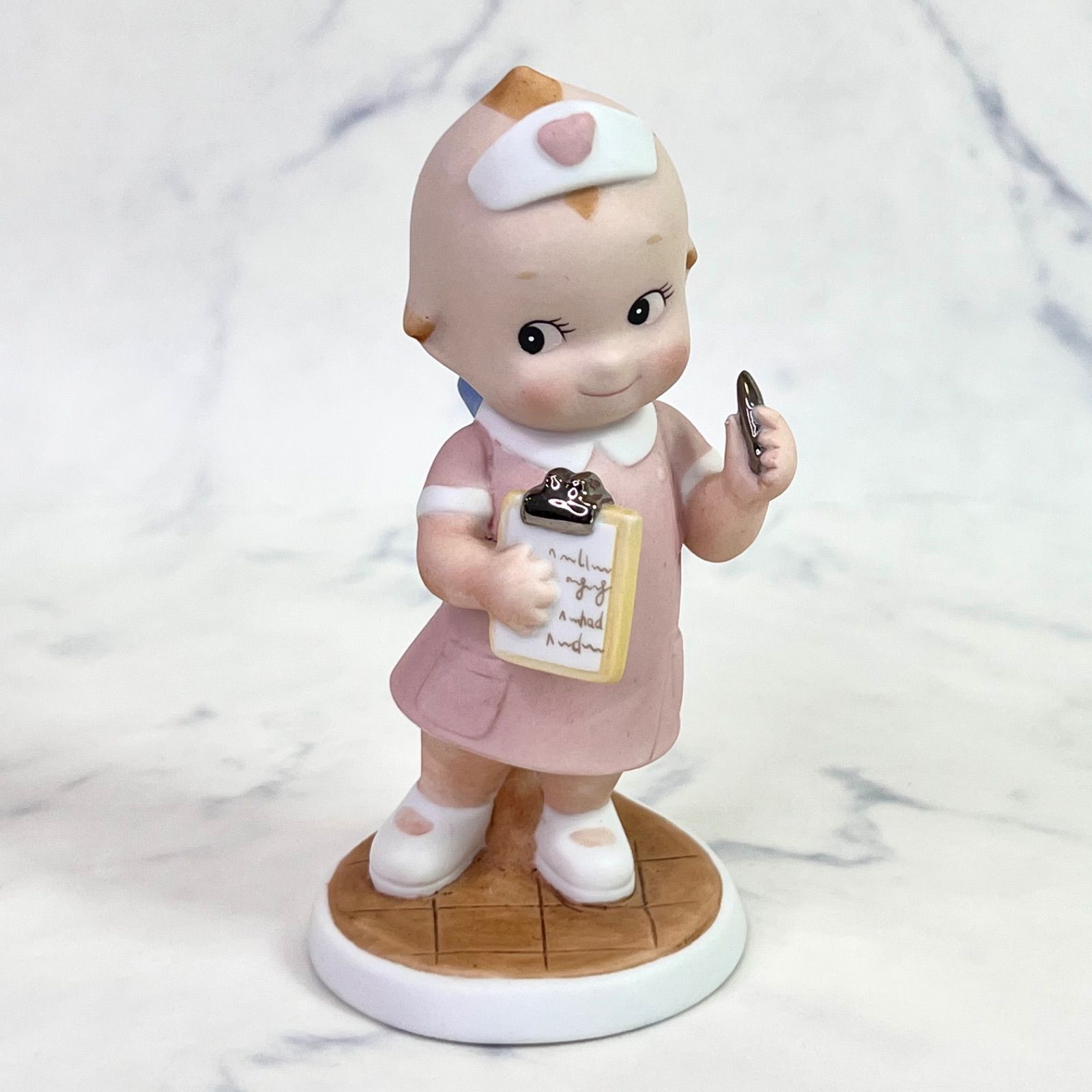 Rose O'NeillKewpie ローズオニール キューピー人形 ナースホワイト 