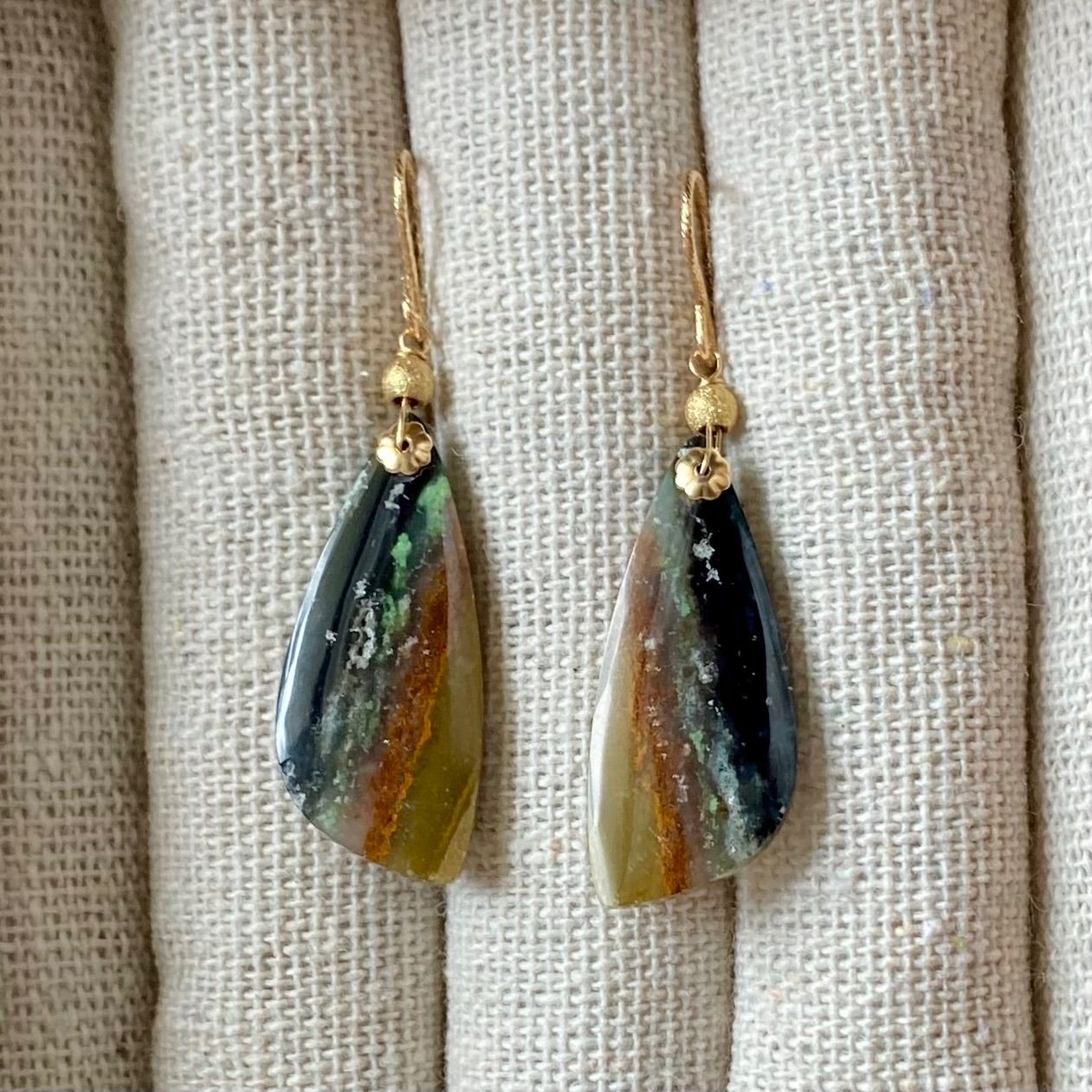 オパライズドウッド スパークルフック ピアス 14kgf