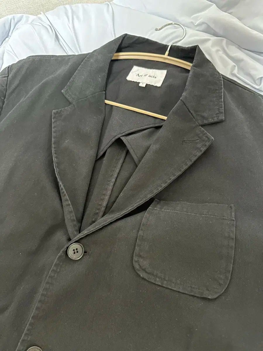 L ART IF ACTS 3 ボタン ブレザー フェードブラック