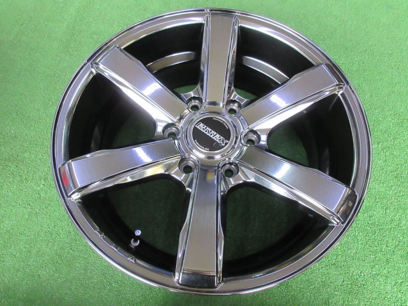 ハイエース用中古ホイール！ エセックス EC-18 7.5J-18