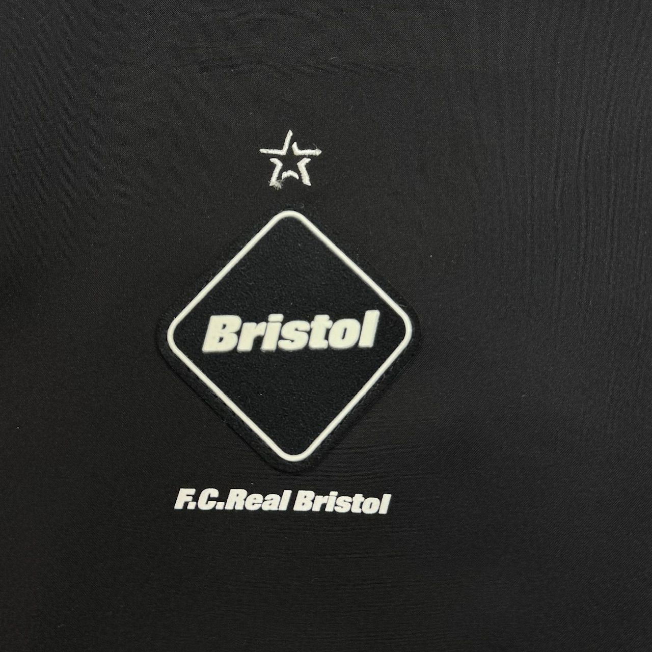 F.C.Real Bristol エフシーレアル ブリストル WARM UP JACKET ウォーム 