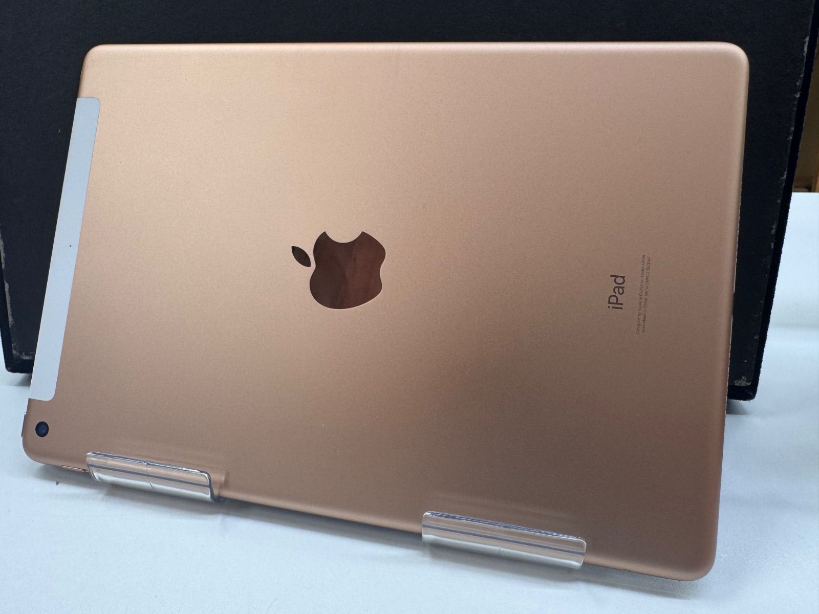 iPad第8世代 WiFi+セルラーモデル ゴールド/32GB iPad 32GB 第8世代 (第8